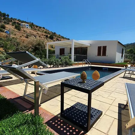 Maria Con Piscina Privata
